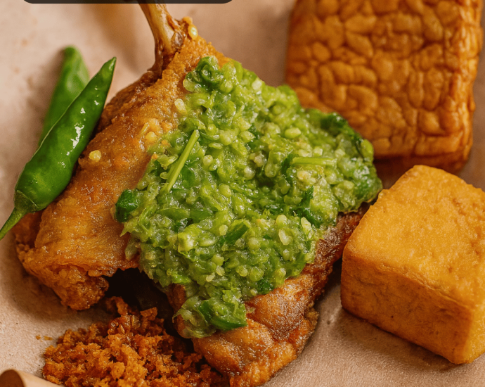 Ayam sambel ijo di Medan