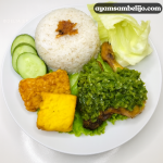 ayam sambel ijo dan nasi hangat